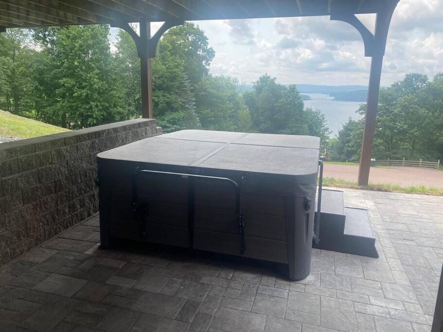 Villa Primo Vista! Spectacular views, Dock Slip, Hot Tub McHenry Exterior foto