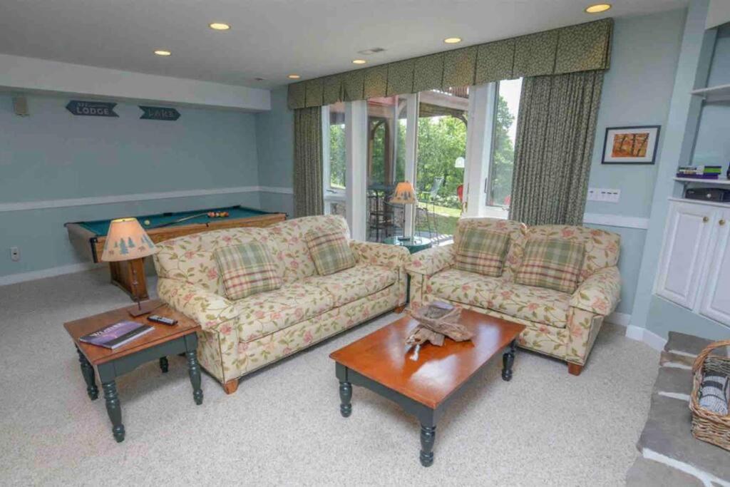 Villa Primo Vista! Spectacular views, Dock Slip, Hot Tub McHenry Exterior foto